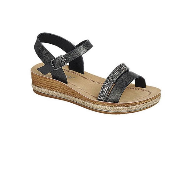 Forever Link Other - Forever - Black Bedazzled-Strap Forward Sandal - Girls